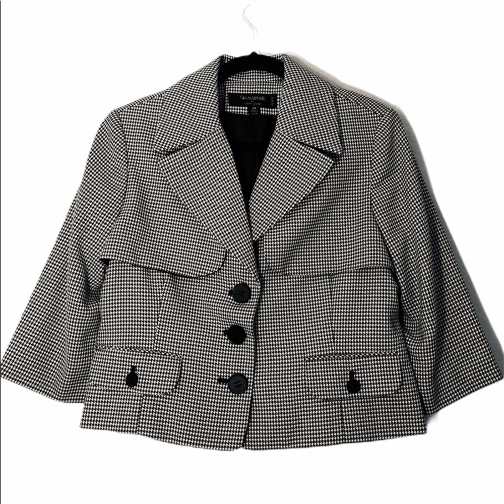 Signature by Larry Levine 12p jacket